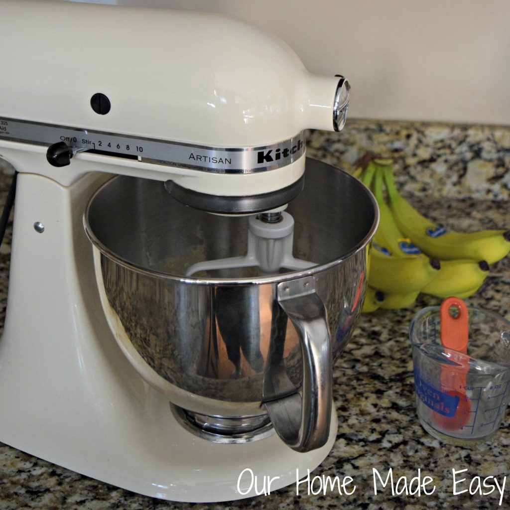 Use a stand mixer for this banana bread recipe to make it even easier!