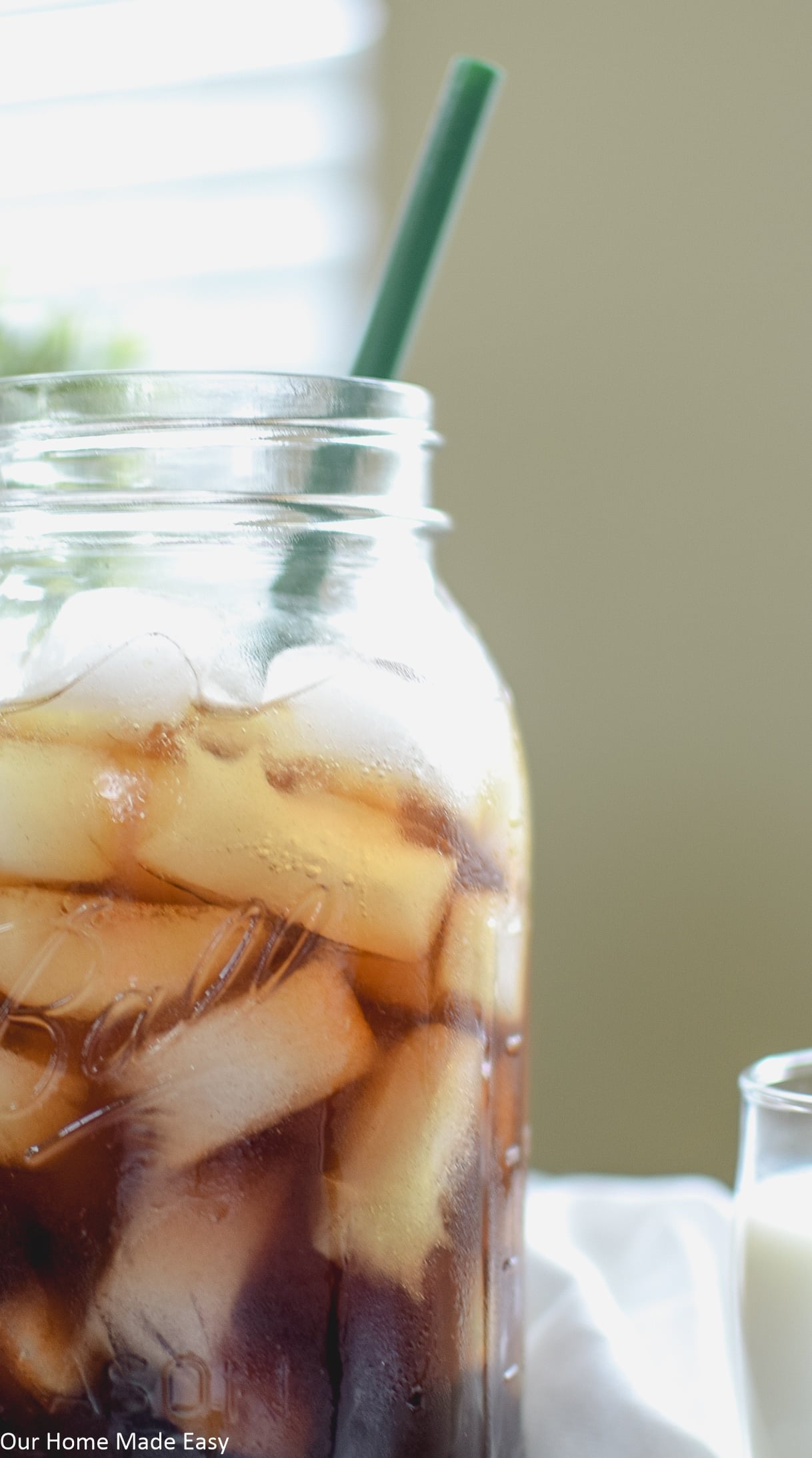 This refreshing cold brew iced coffee recipe is the perfect pick-me-up for your morning