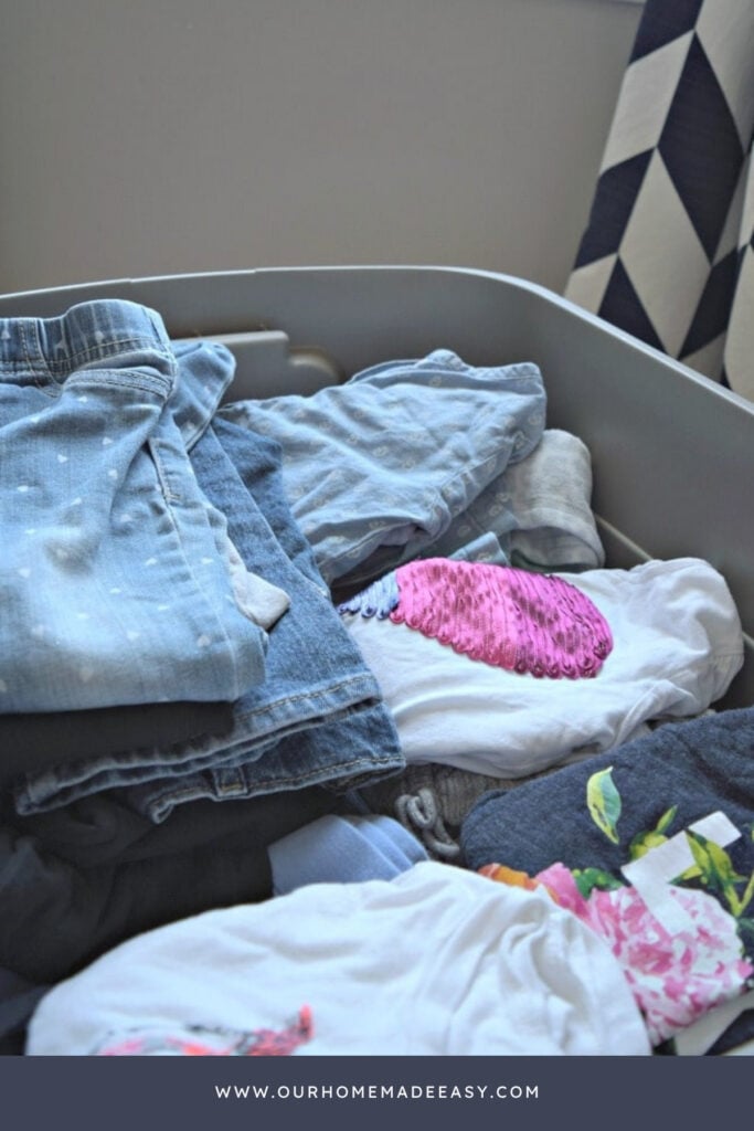 how to organize kids clothing