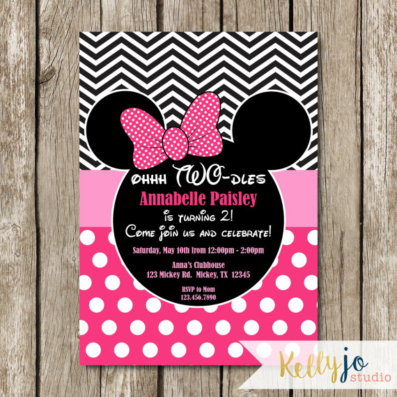 these Minnie Mouse Birthday Party invitations are so cute, and perfect for a girl's birthday!