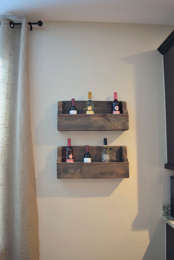 This easy pallet wine rack is a quick DIY project that takes less than 30 minutes to complete!