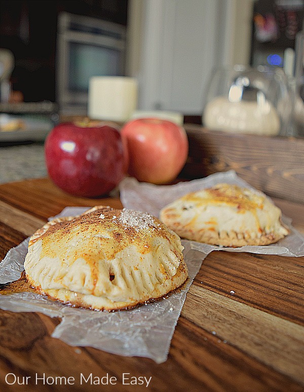 These easy apple hand pies are a delicious treat made easy, and mess-free