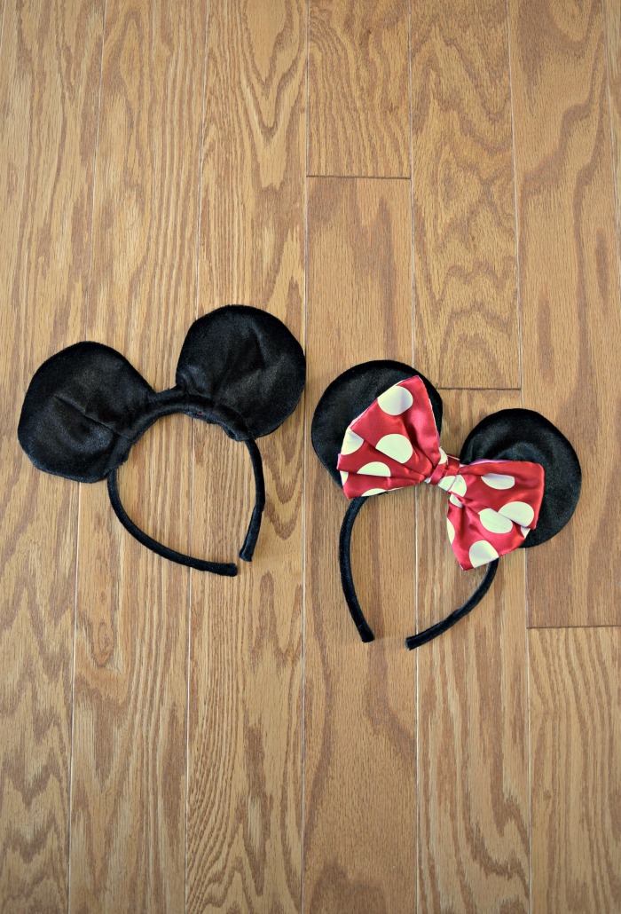 Make Minnie & Mickey Mouse costumes easily and budget friendly! Check out how to make them here!