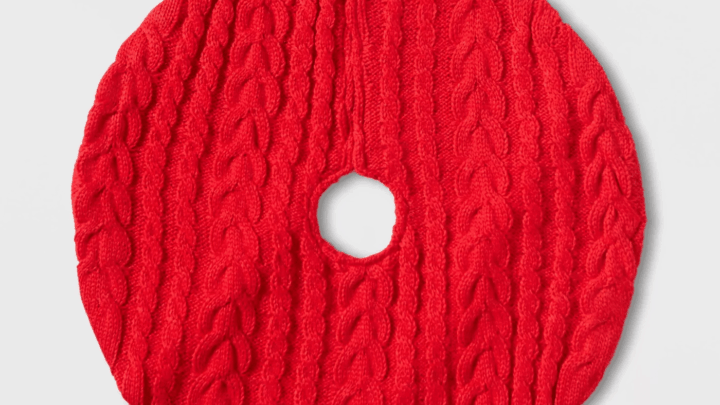 Tree Skirt-Knitted Pure Red