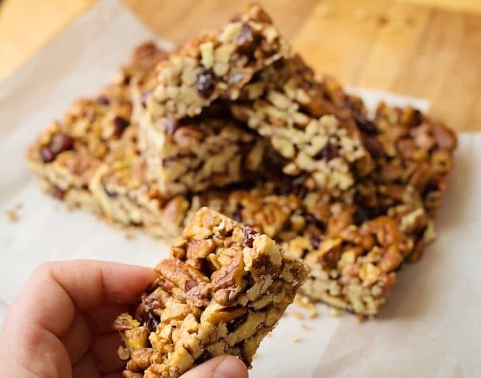 Easy & Healthy Nut Bars anyone can make! Click to see the recipe.