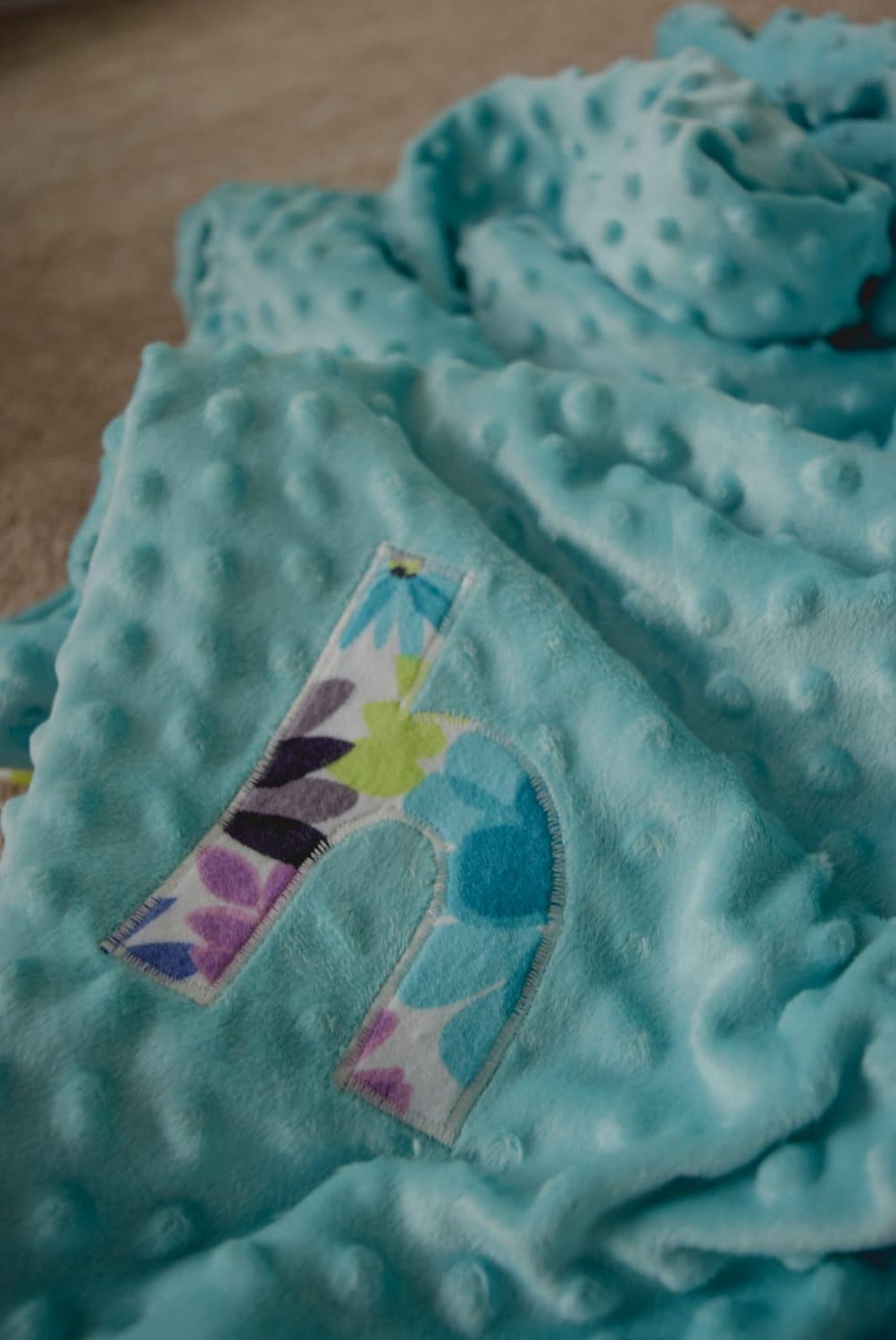 this baby blue minky fabric blanket is a perfect baby blanket