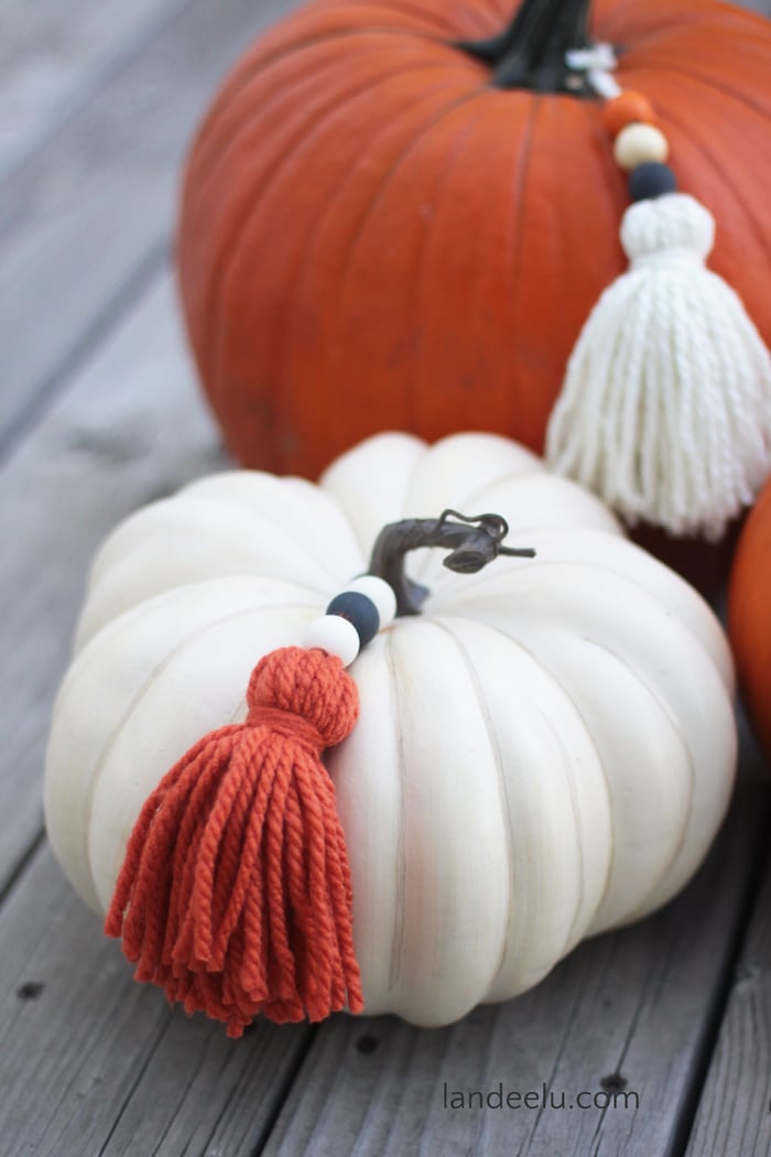 1-Hour Fall Craft Ideas: add some flair to your front porch pumpkins with these pumpkin tassels