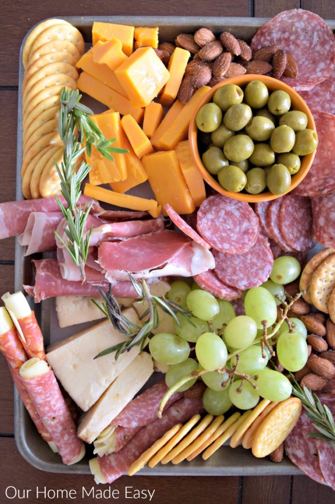 This is the easiest charcuterie you'll ever make! It's perfect for no bake recipe that you can make in just a few minutes! Click to see the recipe!