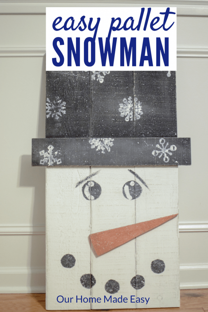 Make this super easy pallet snowman! Use some leftover paint and wood to build this easy DIY snowman. No fancy tools needed!