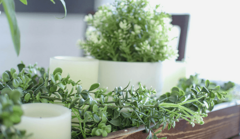 4 Steps to an Easy Spring Centerpiece