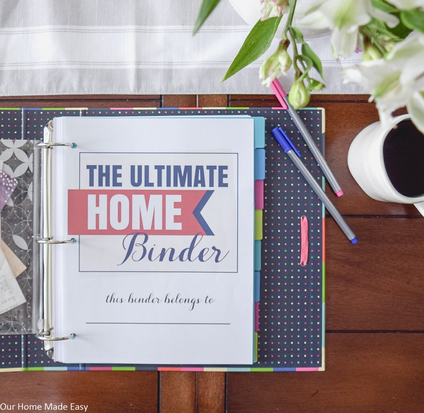 The Ultimate Home Binder is your secret to success! Dress up your binder with these fun holiday covers