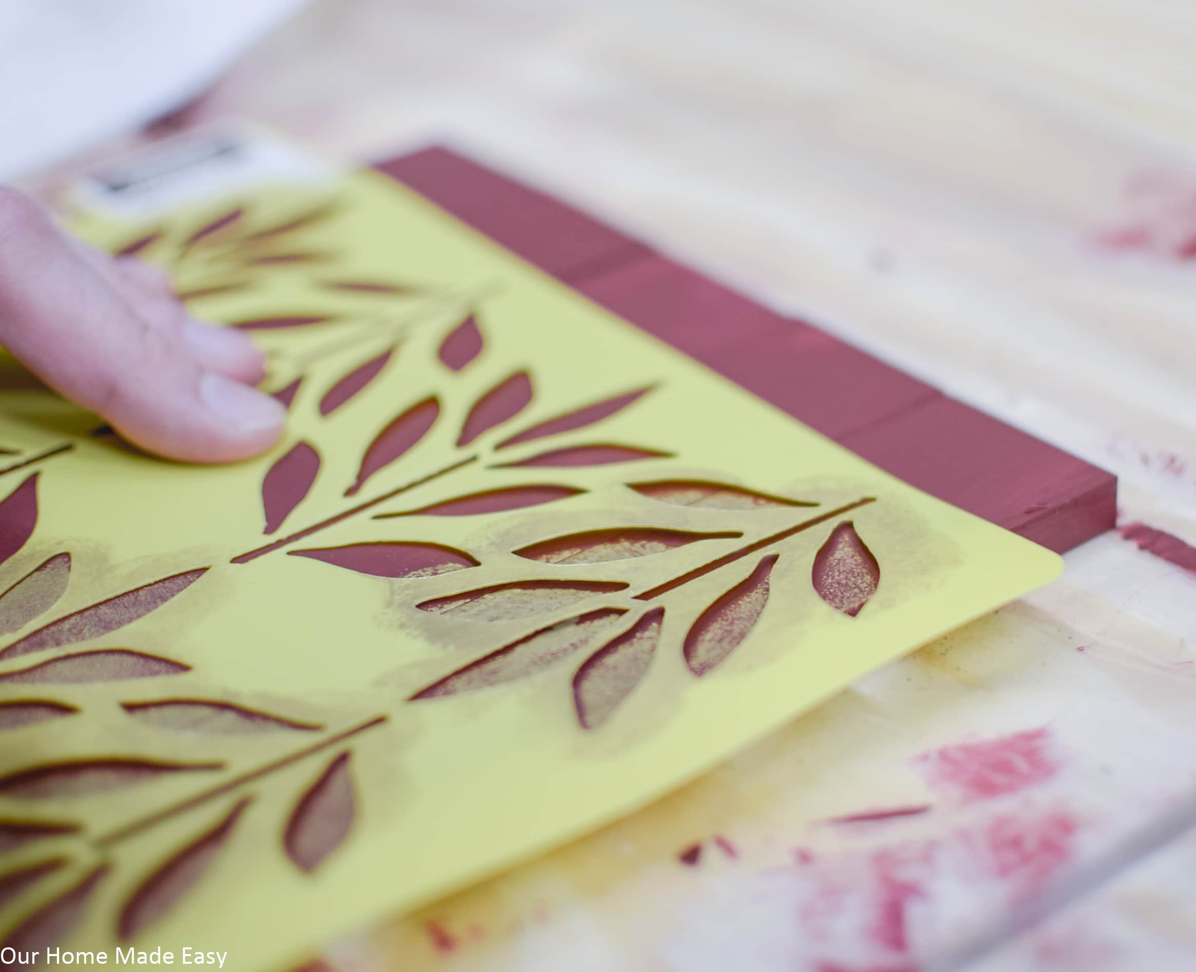 You can use patterned stencils to decorate your wood picture frame 