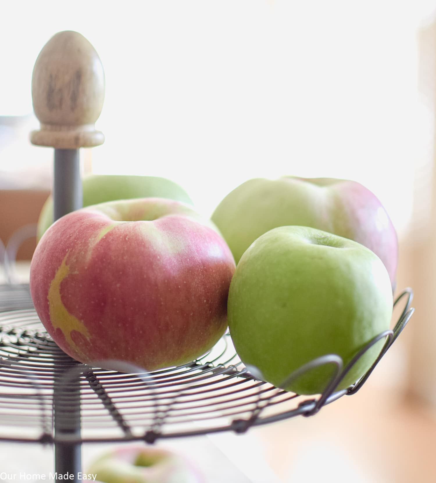 Delicious and juicy fresh-picked apples from the orchard