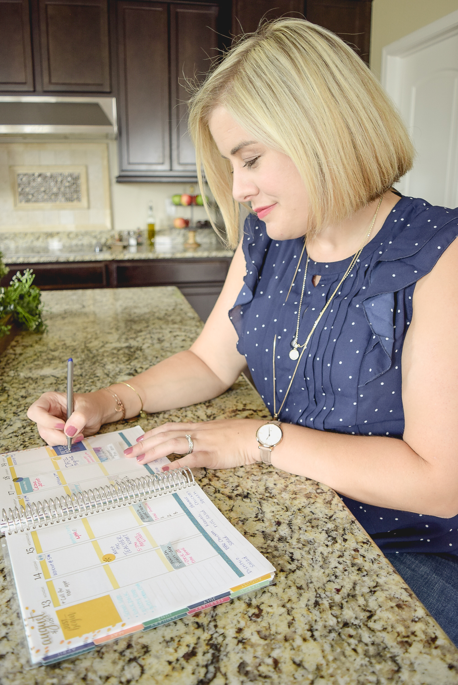 If you want to learn how to use a planner effectively, here are some tips from a planner pro Brittany!