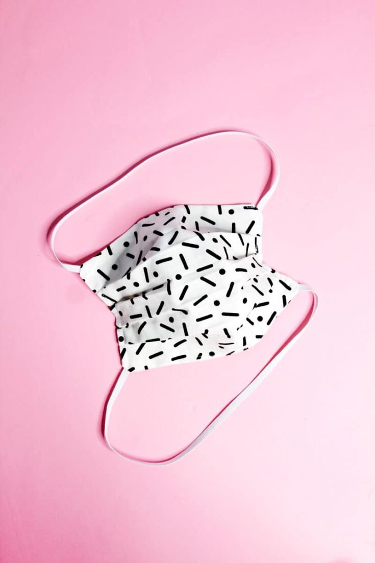 Image for 3 ways to make a DIY surgical face mask for virus shortage