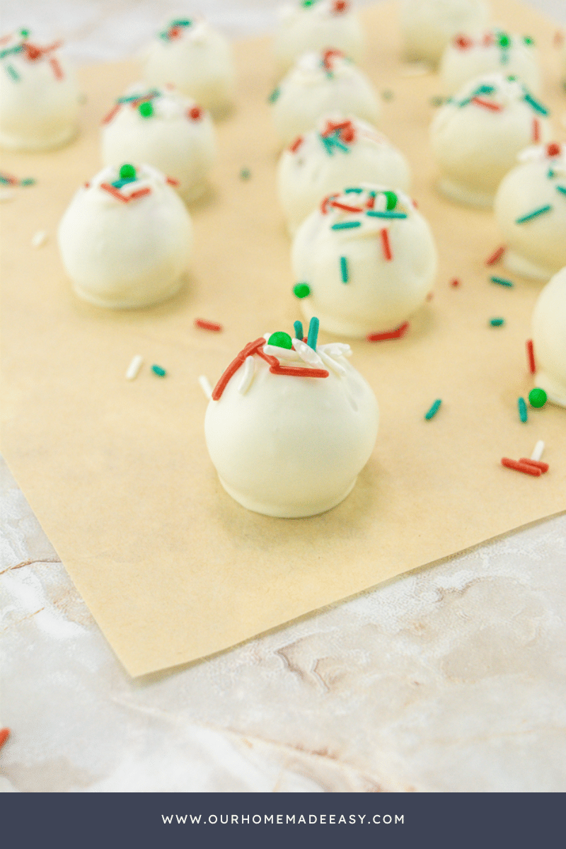 Christmas Cream Cheese Truffles (2)