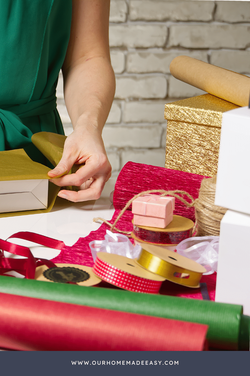gift wrapping at table