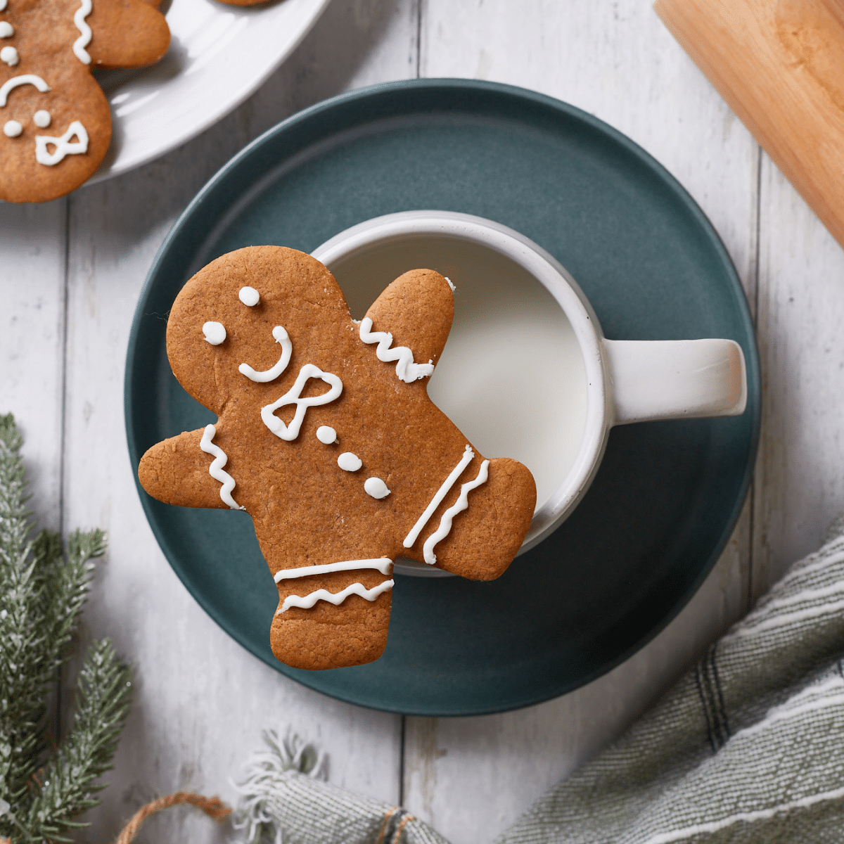 Easy Classic Gingerbread Cookie