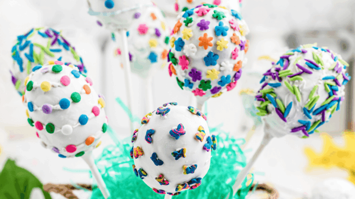Image for How to Make Easter Egg Cake Pops