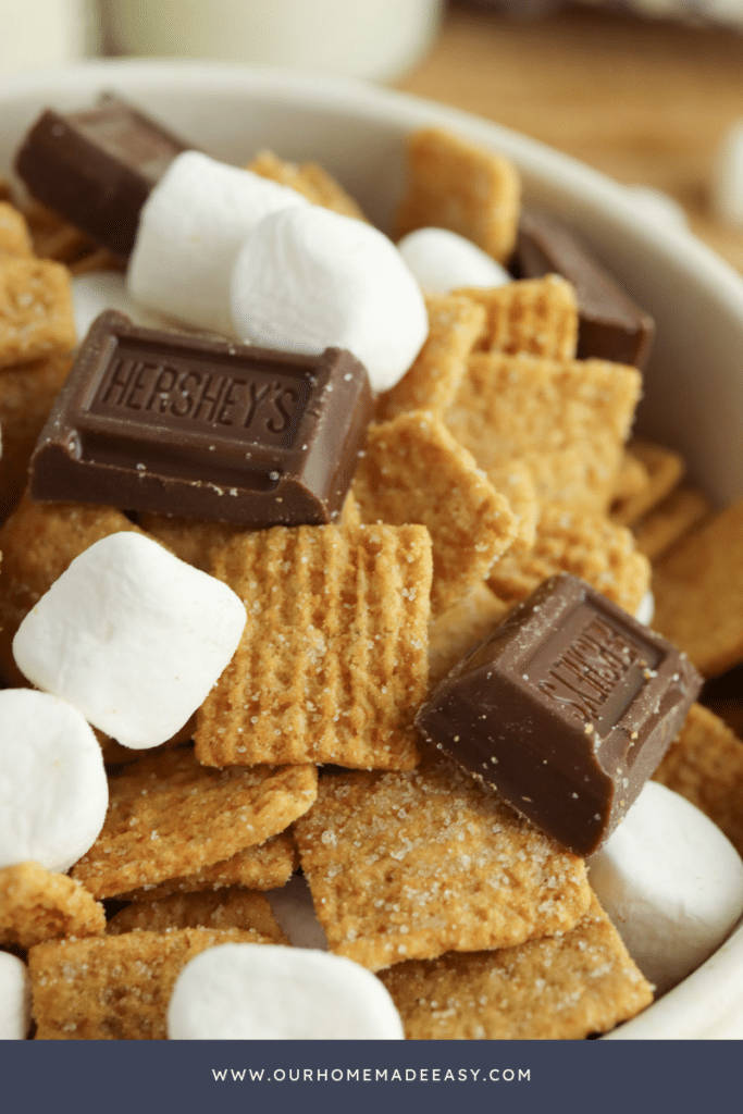 close up of graham cereal and mini marshmallows