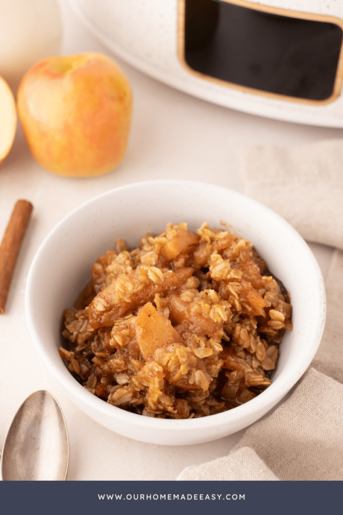 finished apple crisp in bowl