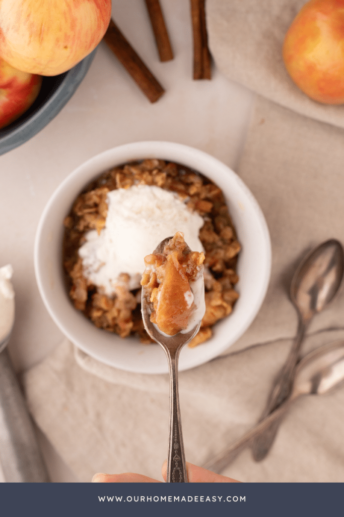 bite shot of apple pie crumble