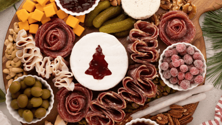 finished Christmas charcuterie board
