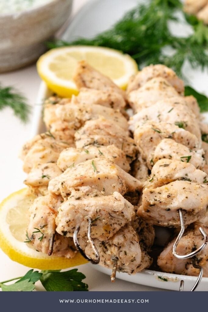 close up of lemon ranch greek chicken